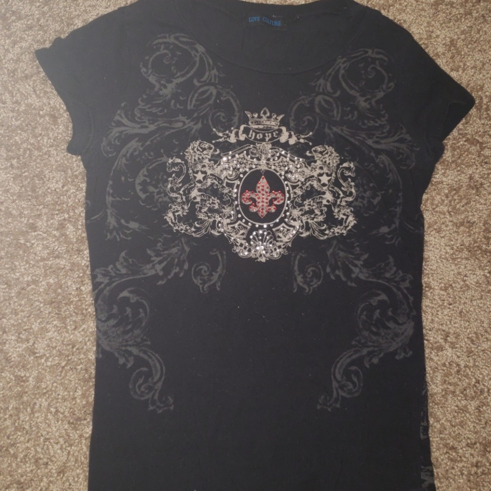 black tight tshirt